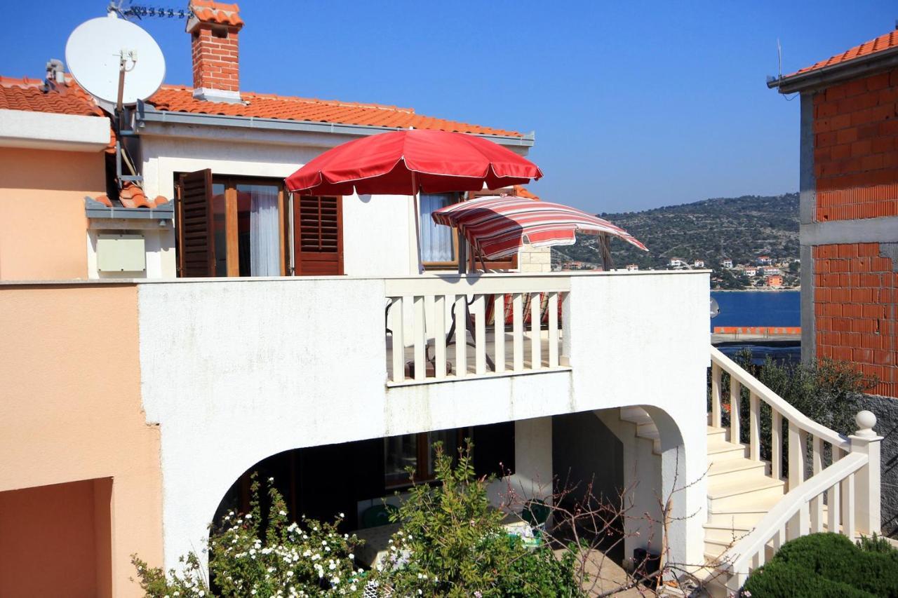 Apartments By The Sea Sevid, Trogir - 9468 エクステリア 写真